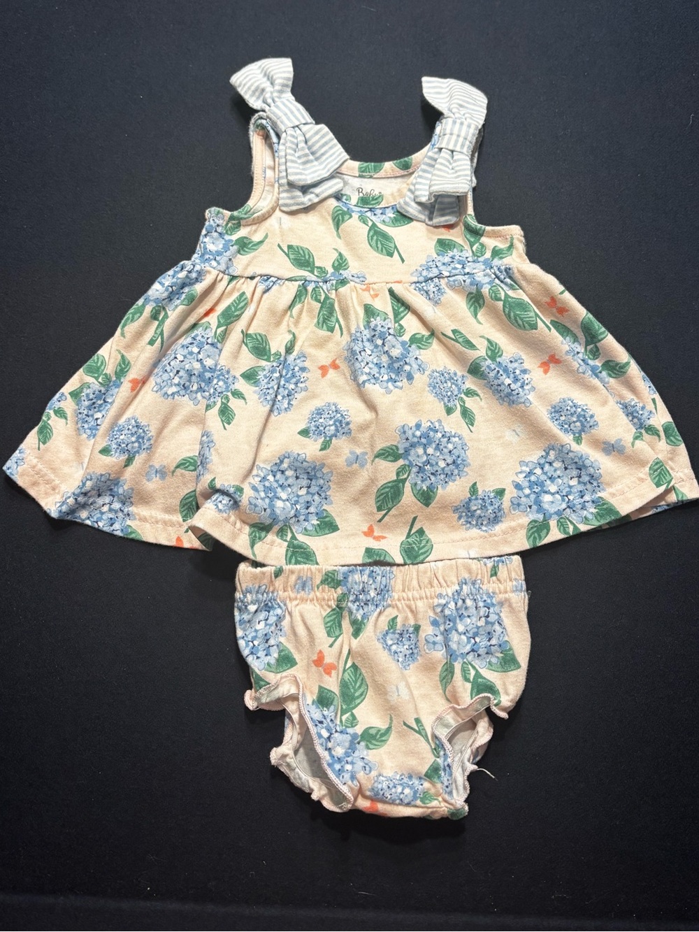 Baby essentials pink Floral Hydrangea Dress & Bloomer Set - 0-3M